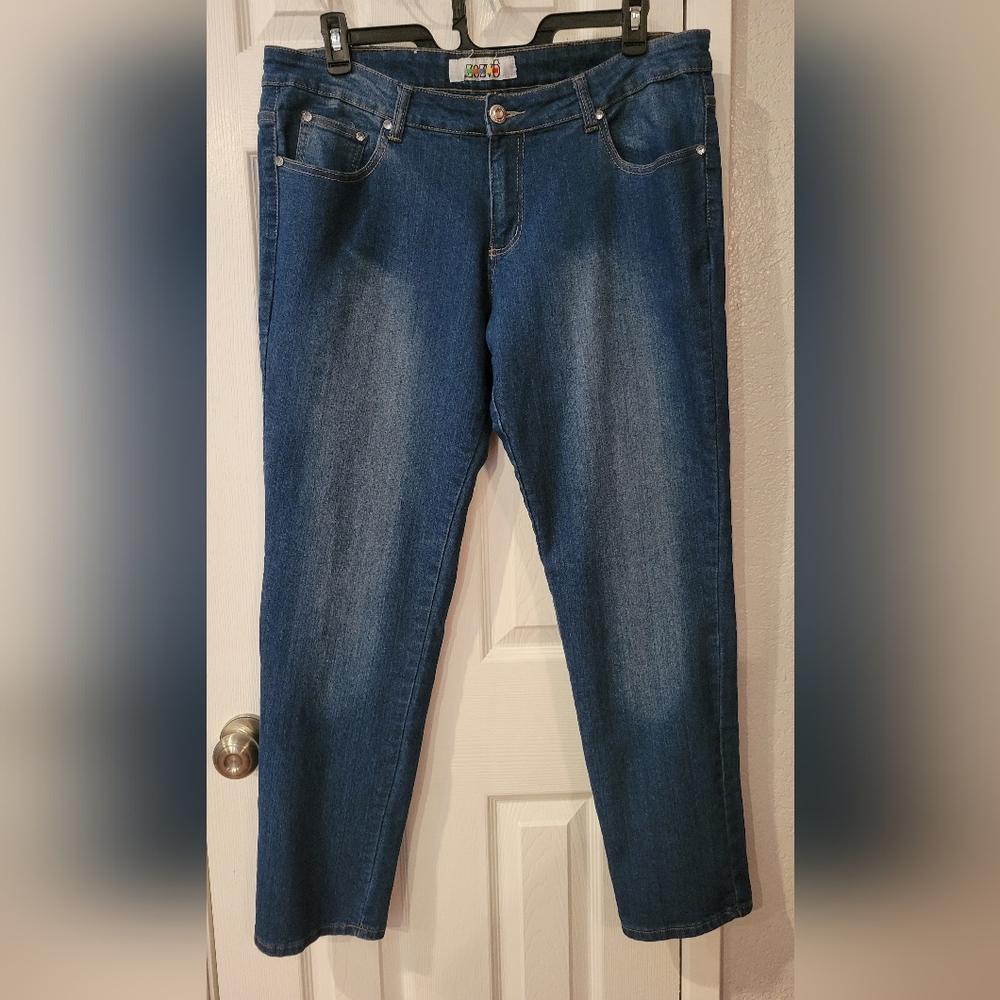 Gazoz Blue Straight Leg Jeans with Classic Style